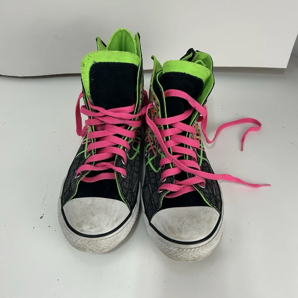 Converse product pair